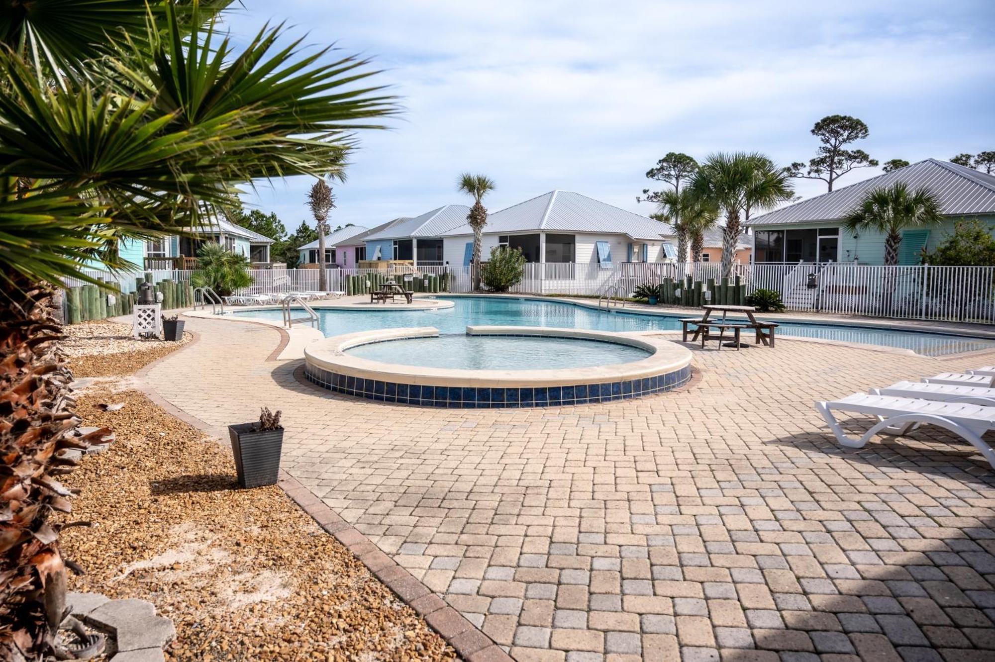 Cottage Beach House Steps From Beach 3 Bedroom 2 Bath Gulf Shores Dış mekan fotoğraf